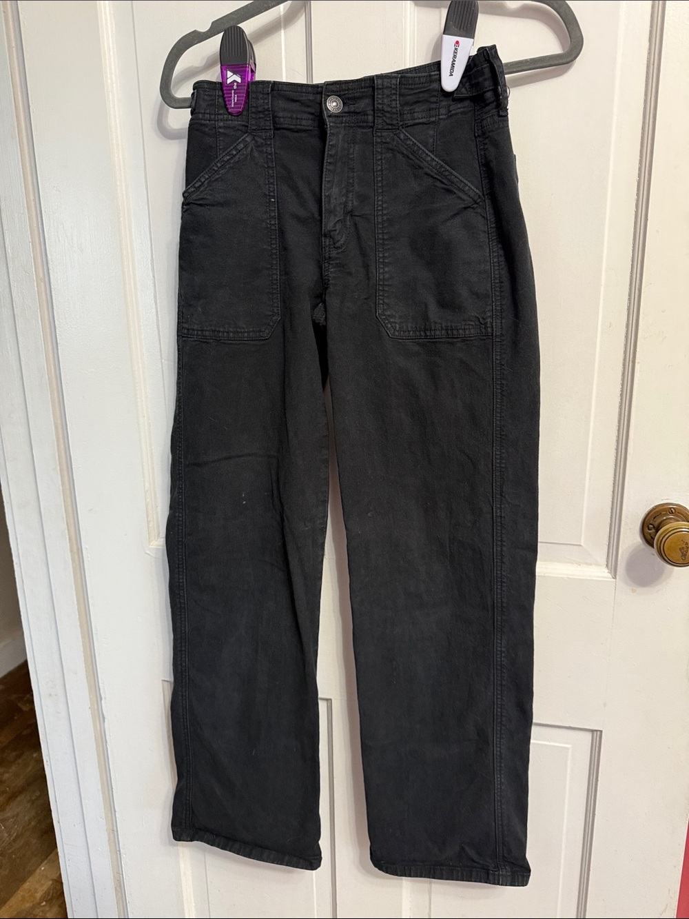 American Eagle Outfitters Black Wide-Leg Utility Jeans
